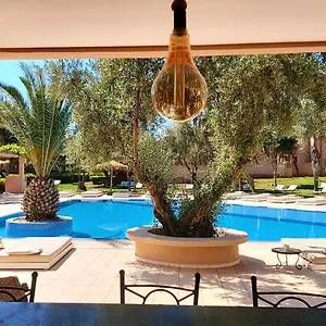 Casa de hóspedes La Maison Des Oliviers