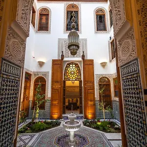 2* Casa de hóspedes Sidrat